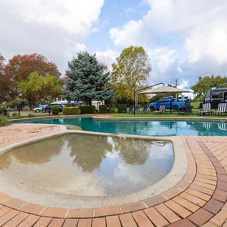 Nrma Bairnsdale Riverside Holiday Park Ngoại thất bức ảnh