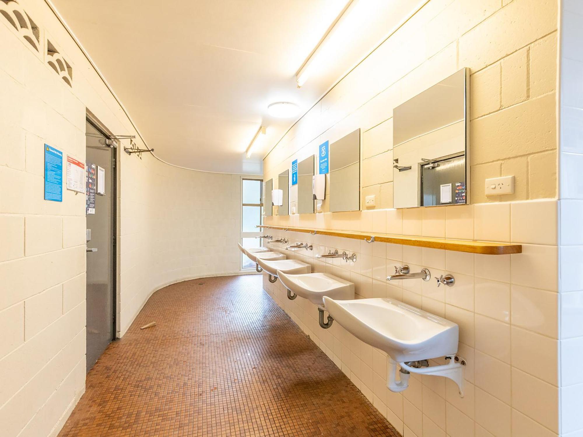 Nrma Bairnsdale Riverside Holiday Park Ngoại thất bức ảnh