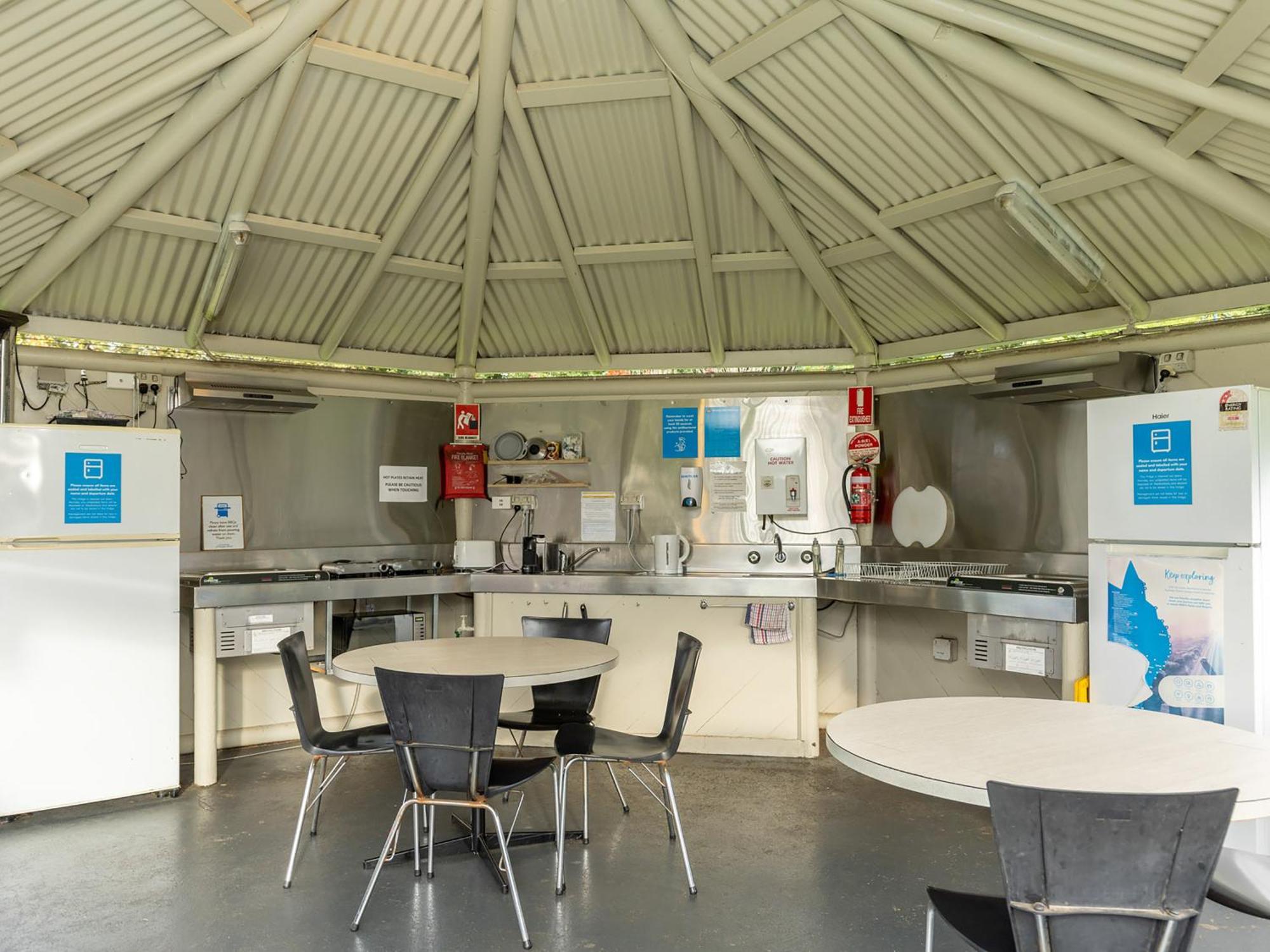 Nrma Bairnsdale Riverside Holiday Park Ngoại thất bức ảnh