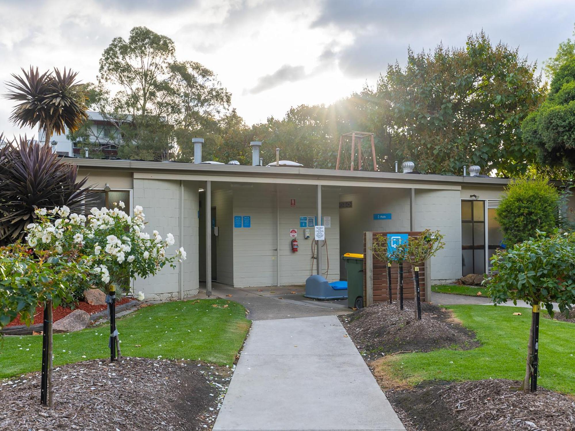 Nrma Bairnsdale Riverside Holiday Park Ngoại thất bức ảnh