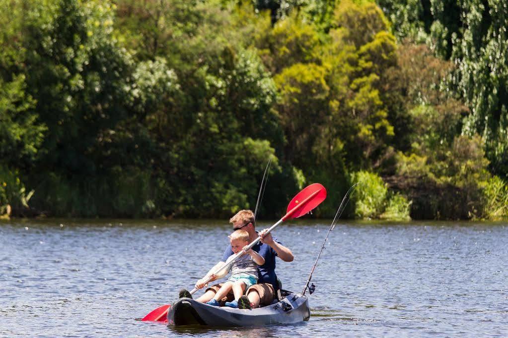 Nrma Bairnsdale Riverside Holiday Park Ngoại thất bức ảnh