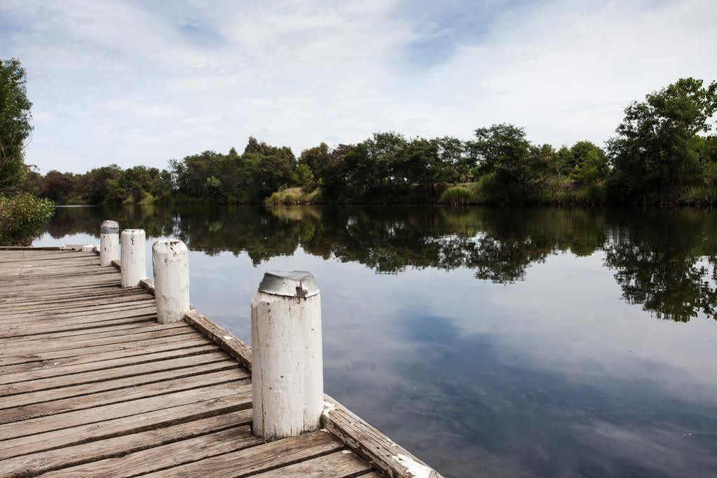 Nrma Bairnsdale Riverside Holiday Park Ngoại thất bức ảnh