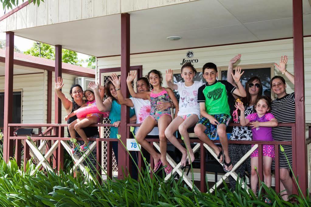 Nrma Bairnsdale Riverside Holiday Park Ngoại thất bức ảnh