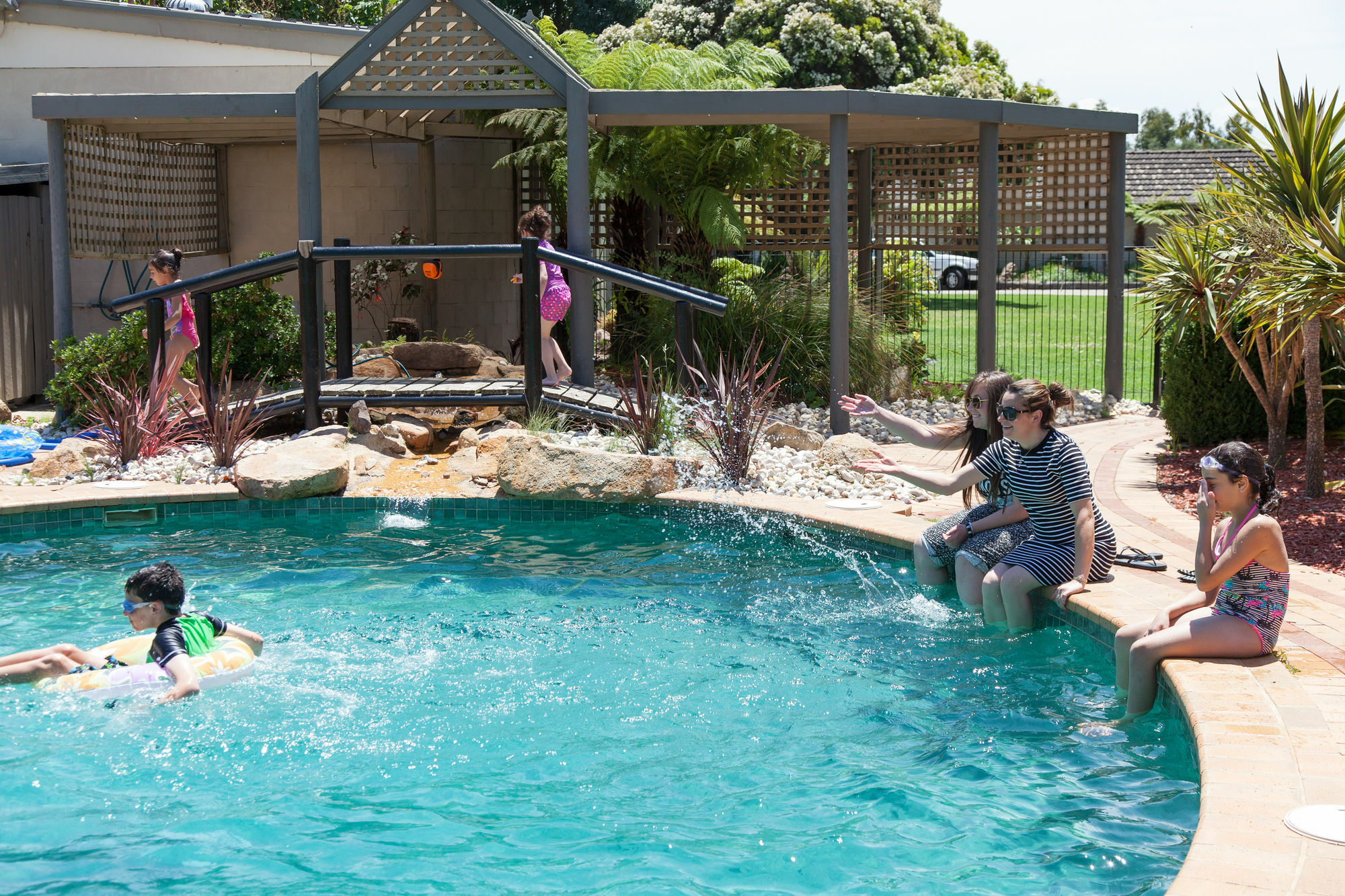 Nrma Bairnsdale Riverside Holiday Park Ngoại thất bức ảnh